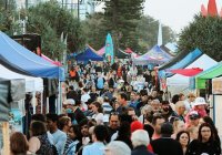 Surfers Paradise Beachfront Markets